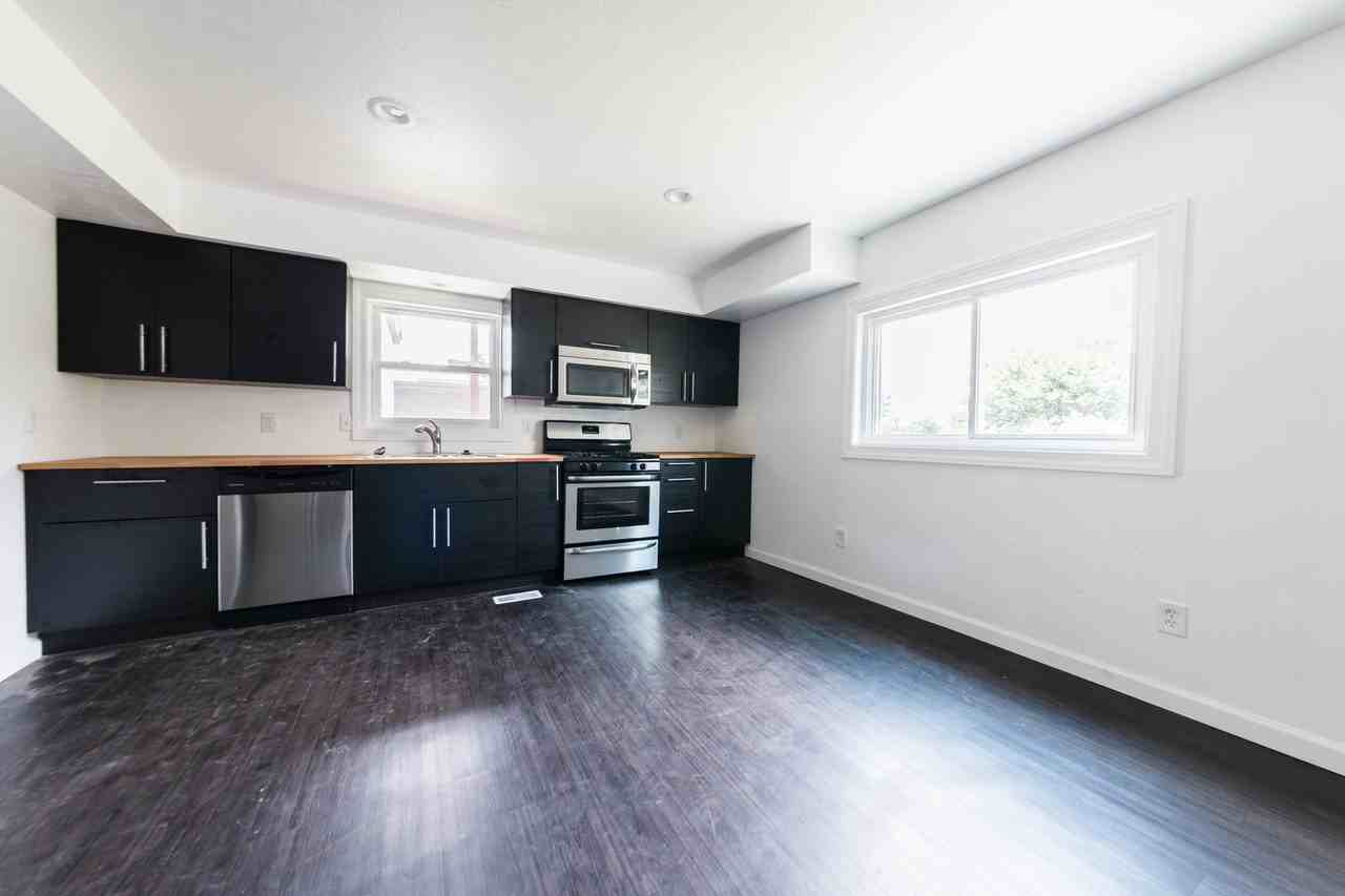 15 Allen St - Photo 6 of 29