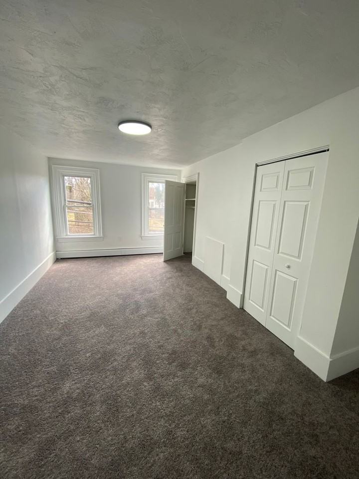 919 Manton Way - Photo 3 of 24