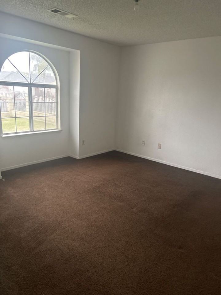 2142 18th Ave - Photo 6 of 19