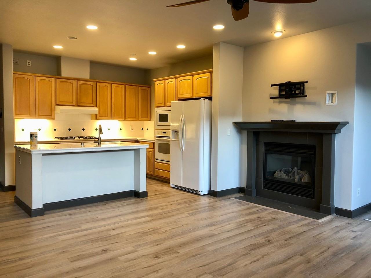 1575 Eto Cir - Photo 3 of 20