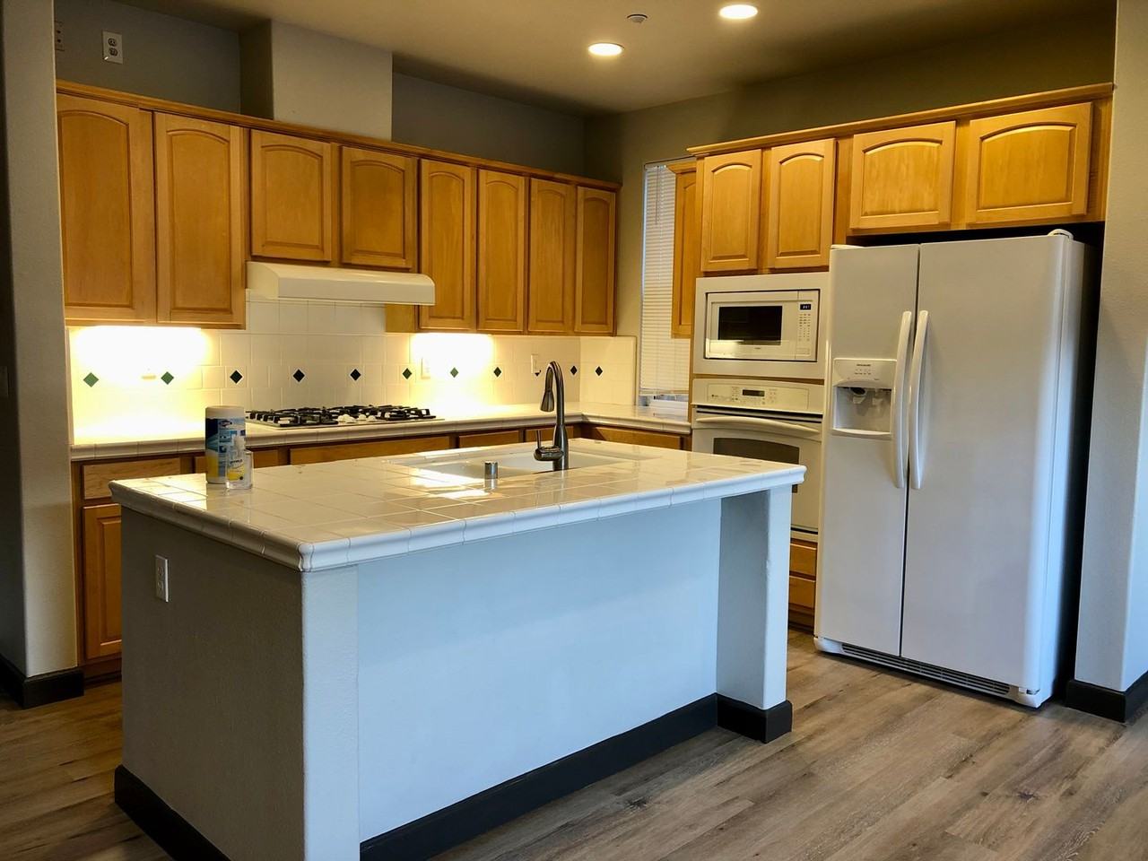 1575 Eto Cir - Photo 4 of 20