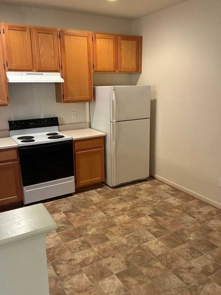 103 Alice Ct - Photo 5 of 17