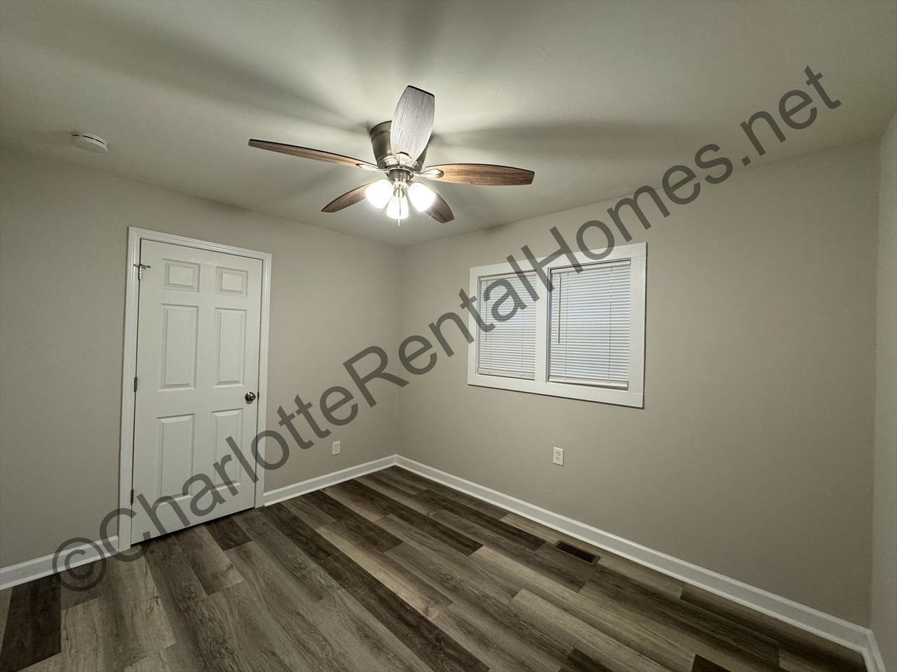 9701 Feldbank Dr - Photo 7 of 8