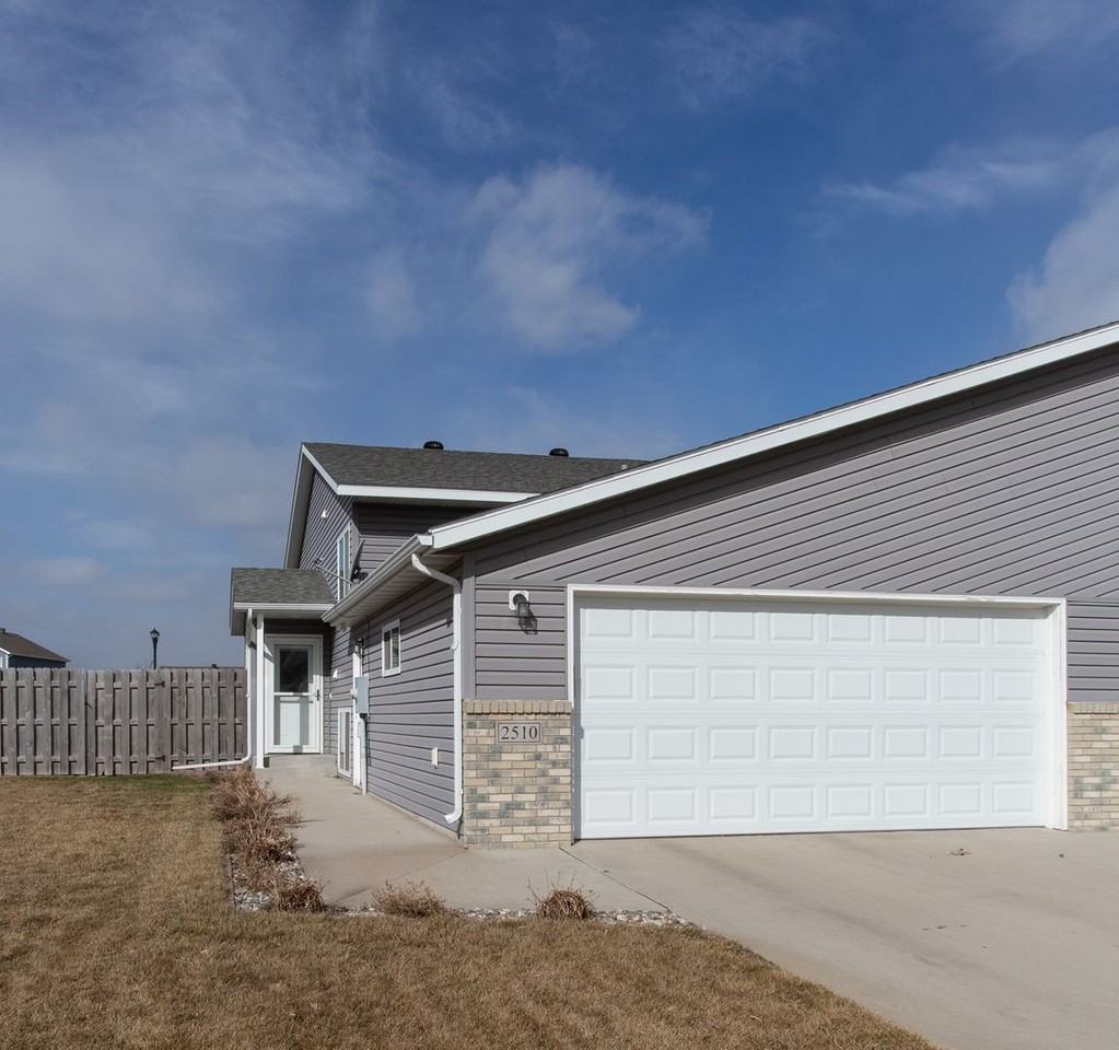 2510 8th Ct W - Photo 7 of 50