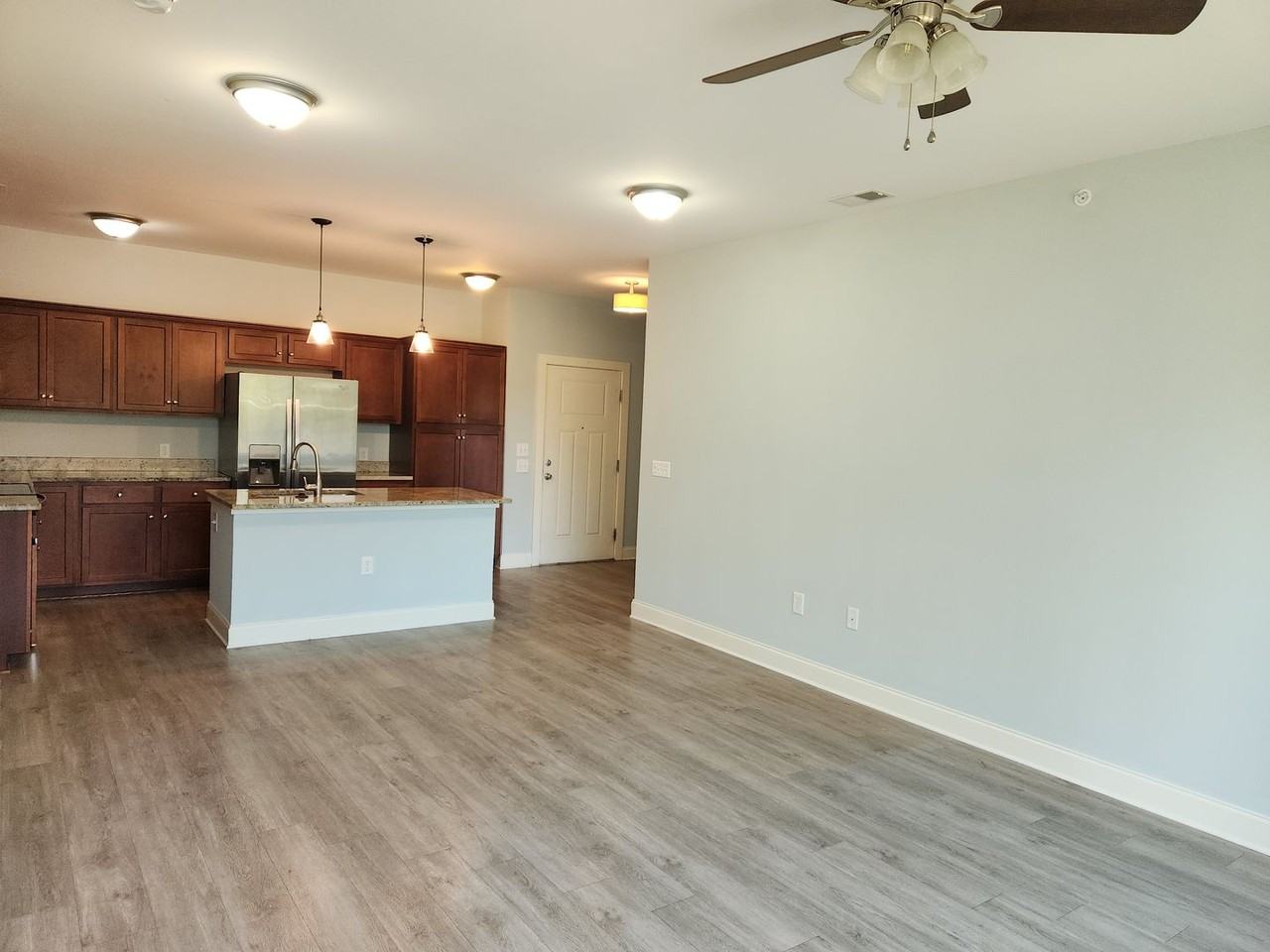 4031 Blackstone Dr #102 - Photo 4 of 6