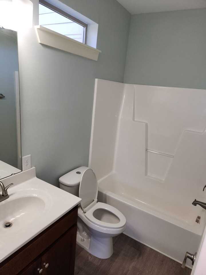 4031 Blackstone Dr #102 - Photo 5 of 6