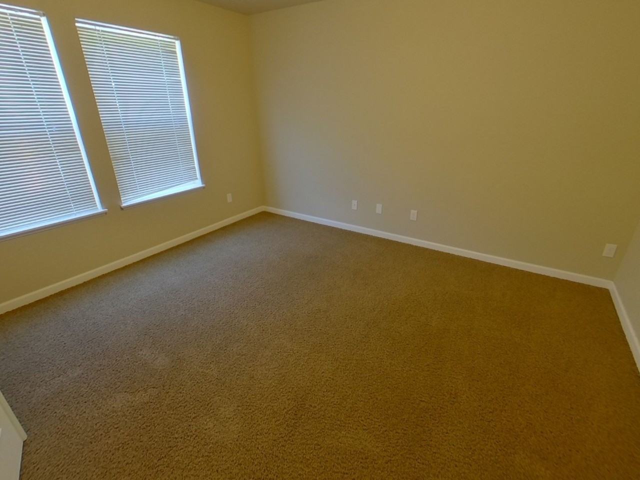 2073 Onyx Aly - Photo 2 of 26