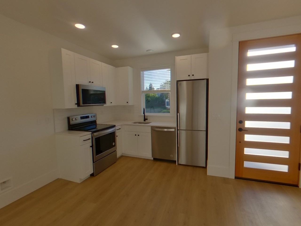 1694 Mill St - Photo 7 of 27