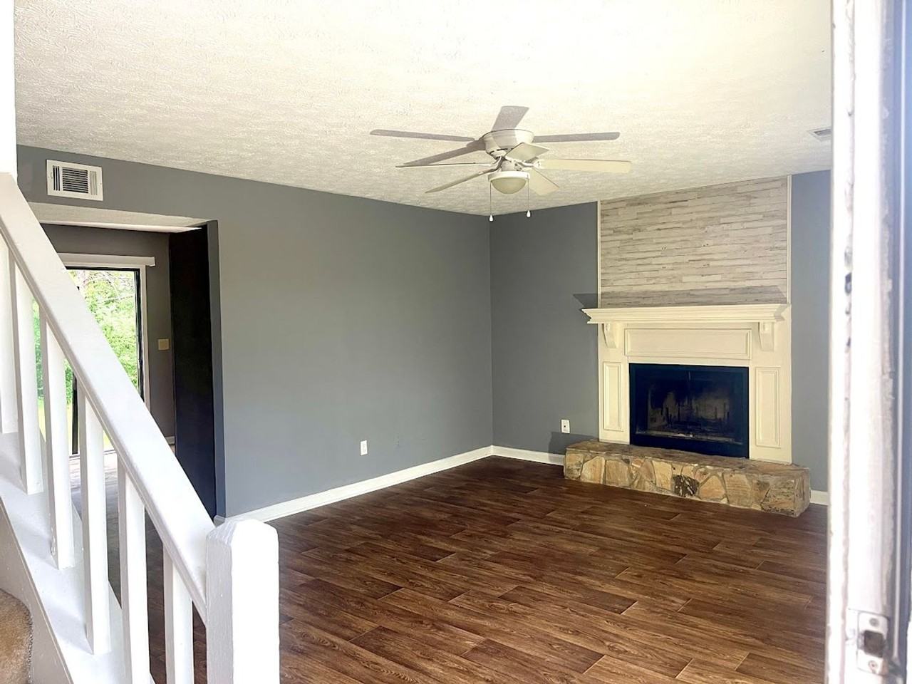 116 Jackson Dr - Photo 4 of 23