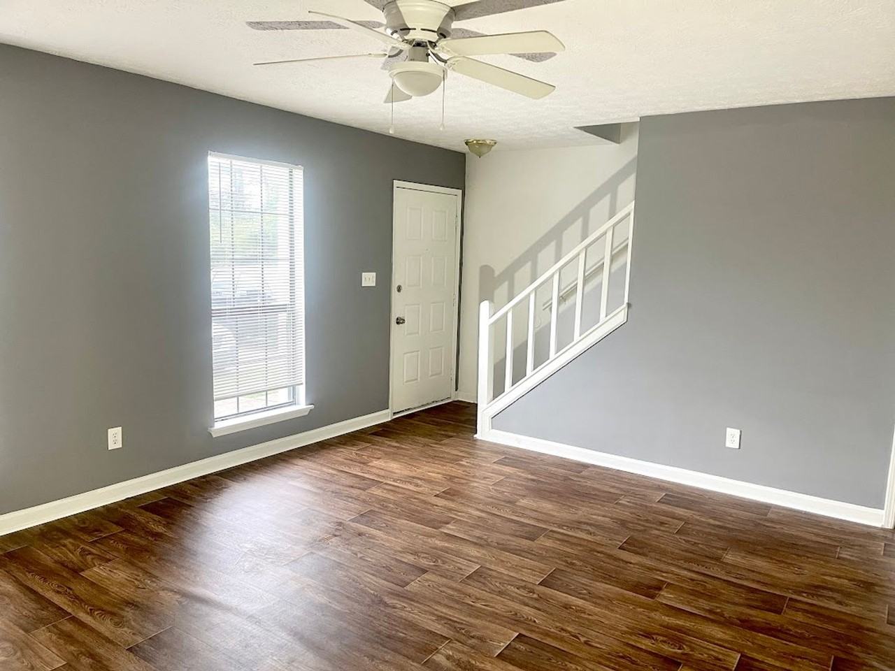 116 Jackson Dr - Photo 5 of 23