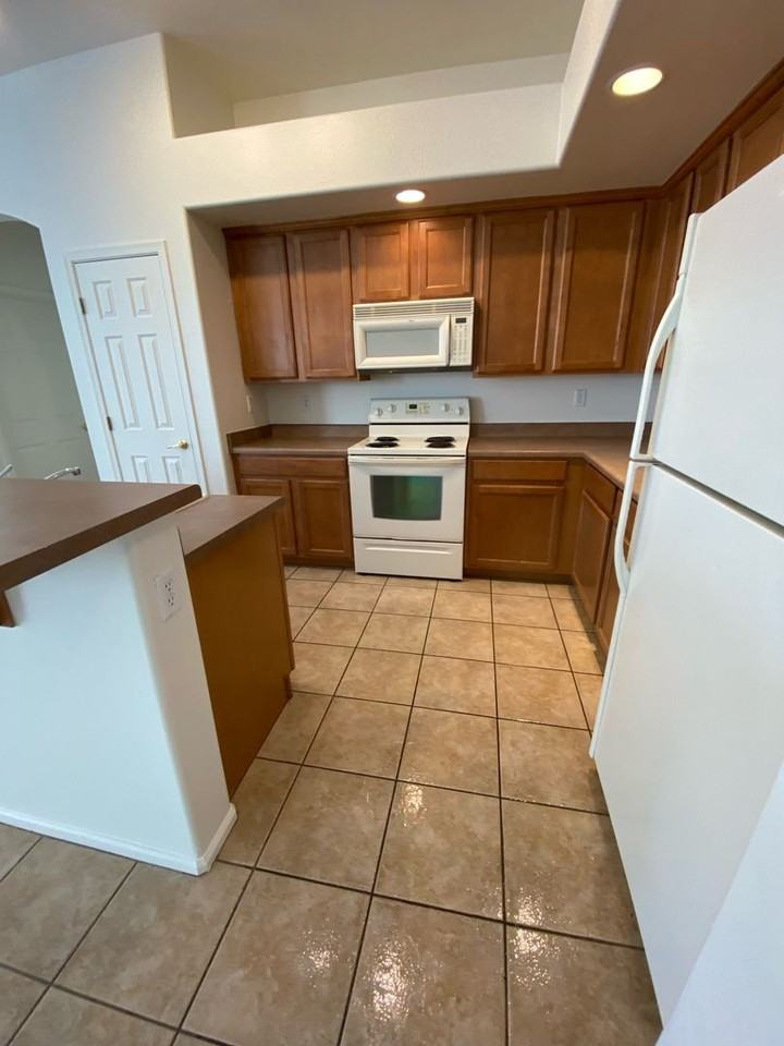 43897 W Kramer Ln - Photo 2 of 15