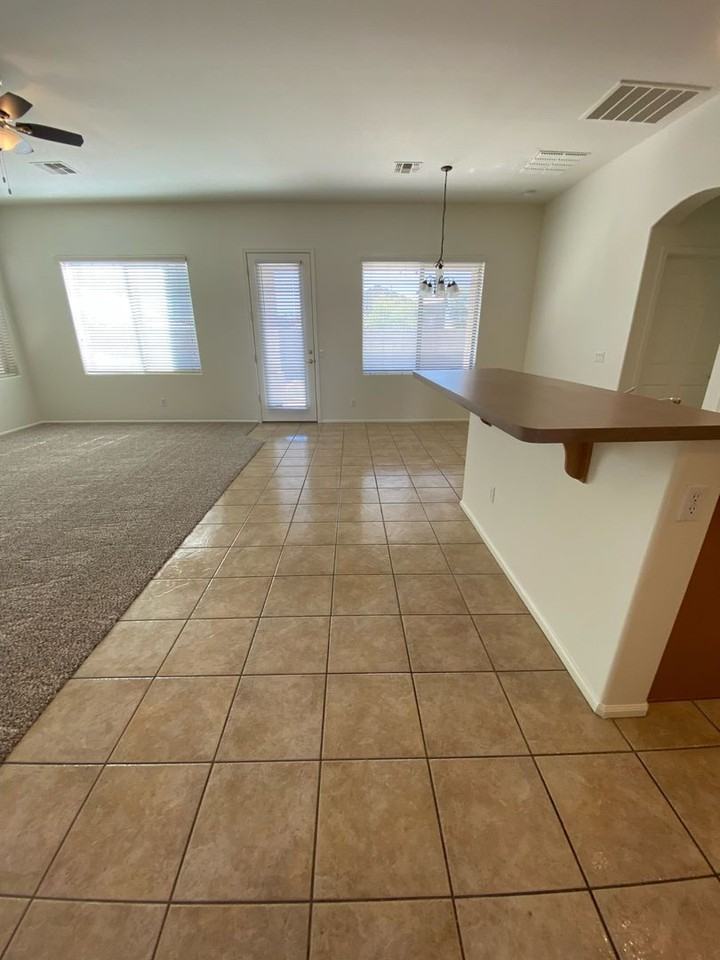 43897 W Kramer Ln - Photo 7 of 15