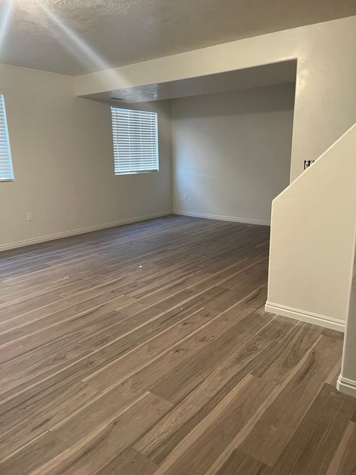 528 N 1380 W #5 - Photo 2 of 7