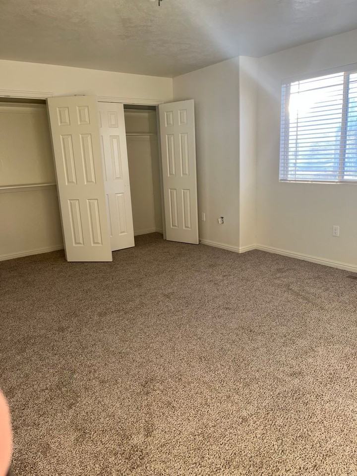 528 N 1380 W #5 - Photo 4 of 7