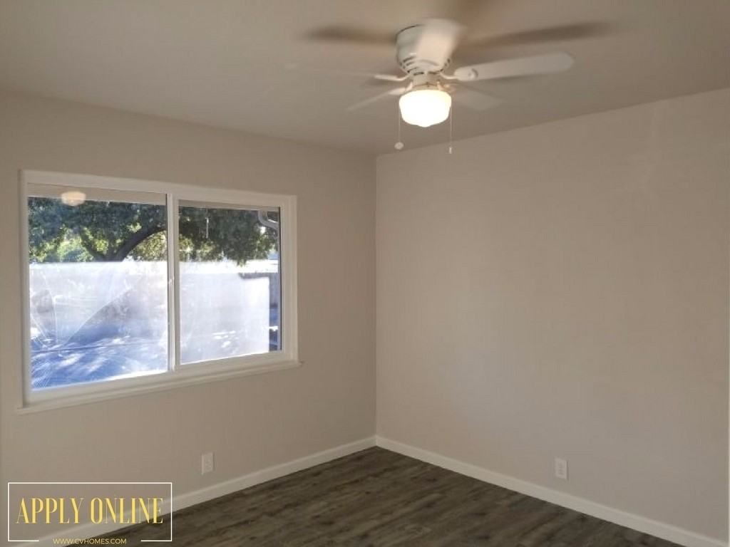 833 N E St - Photo 5 of 6