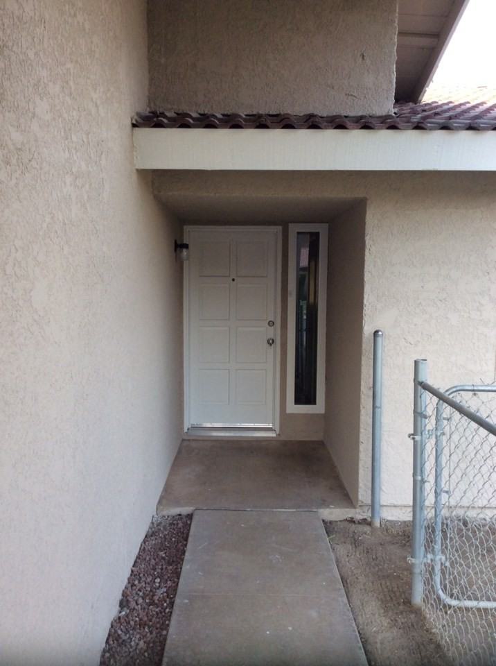 1743 N Maple St - Photo 2 of 28