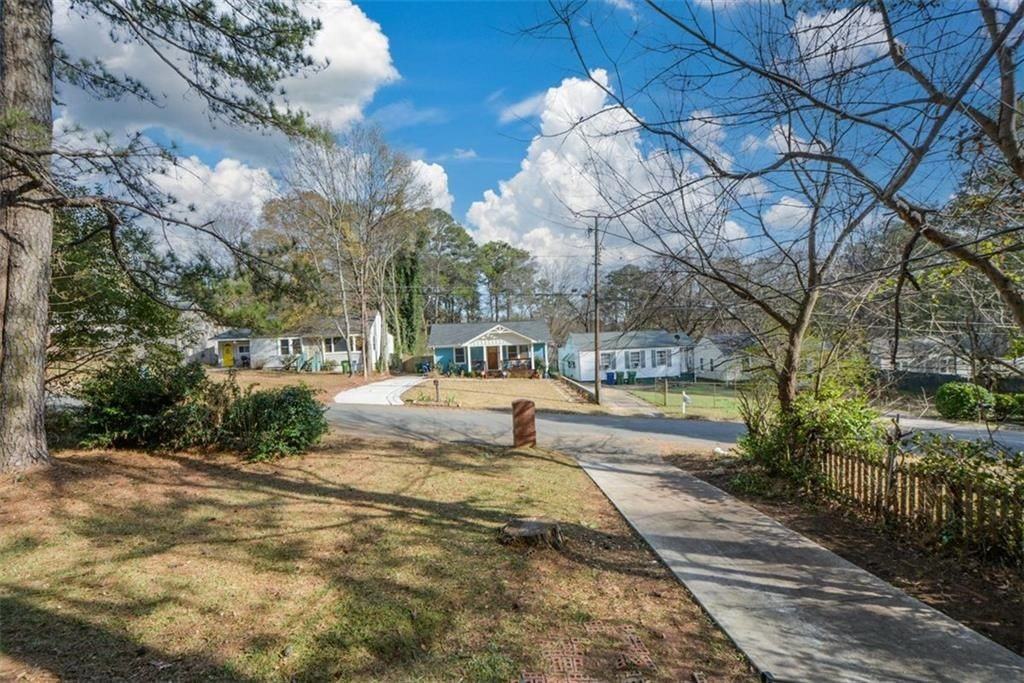 2259 Nelms Dr Sw - Photo 4 of 35