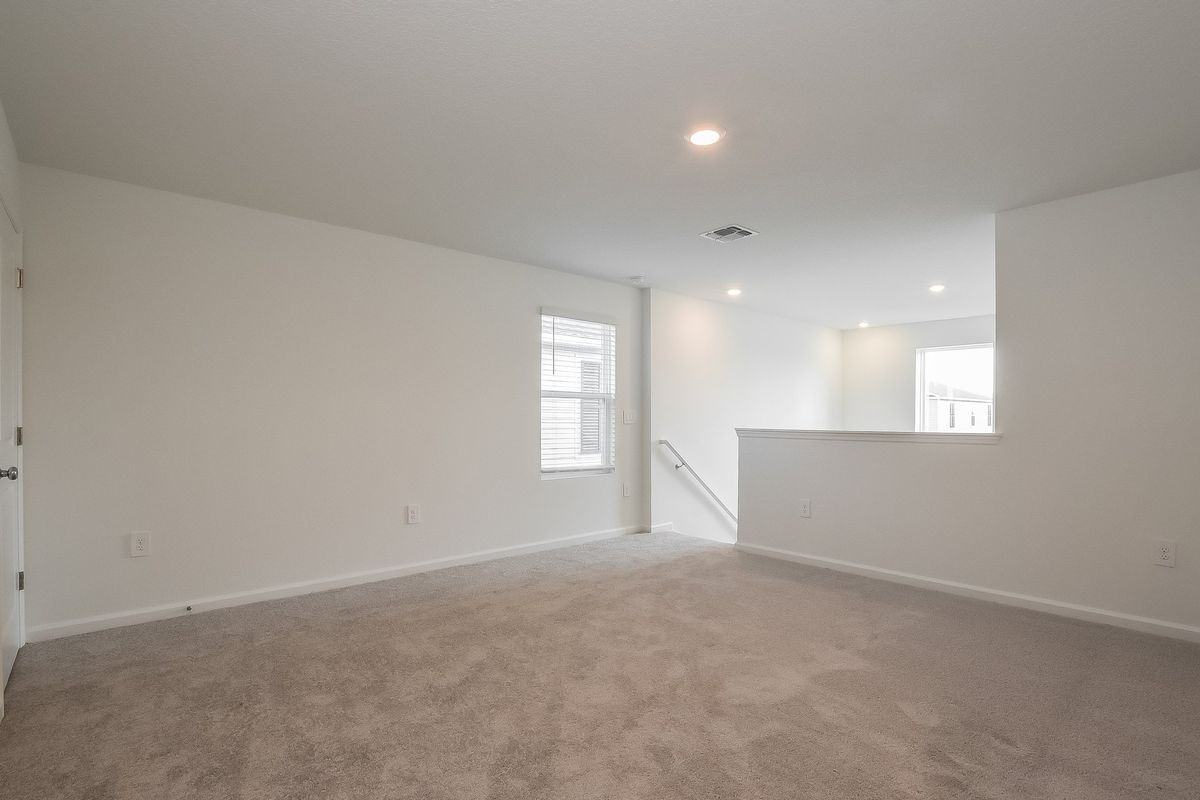 4021 Old Mill Rd - Photo 5 of 11