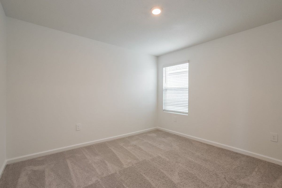 4021 Old Mill Rd - Photo 7 of 11