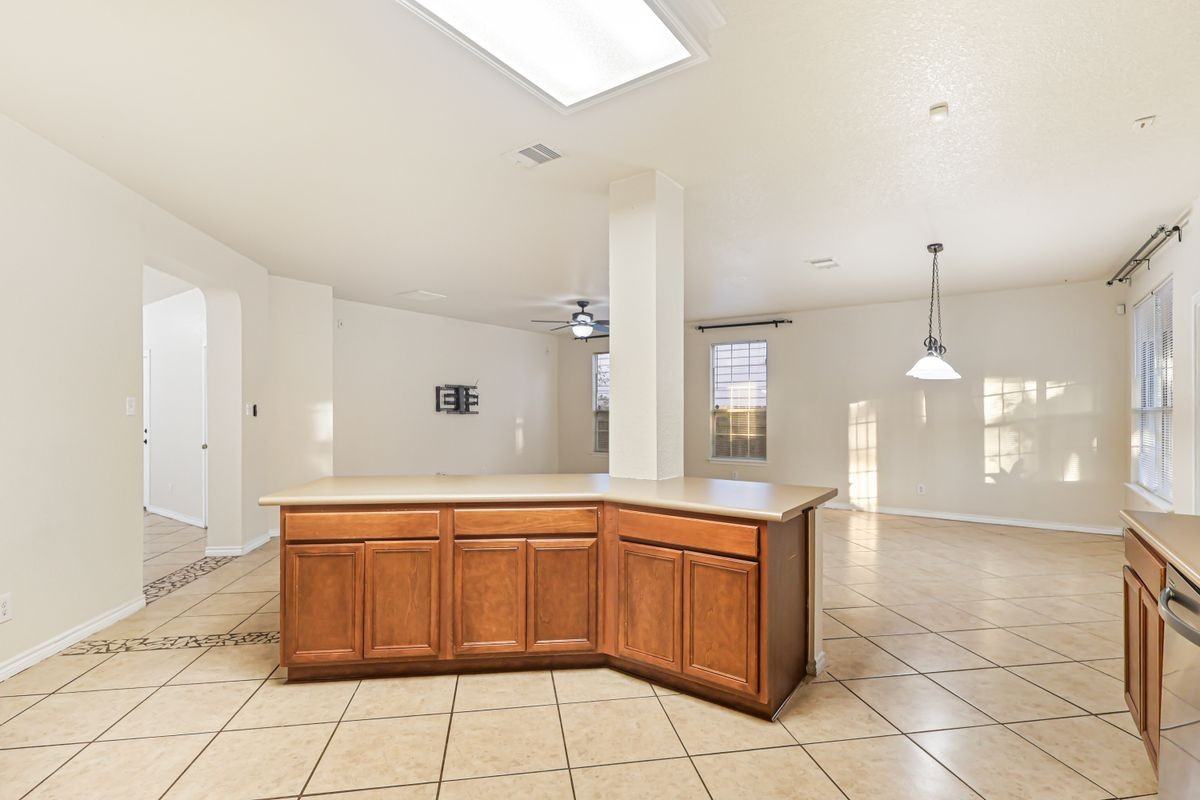 16710 Basin Oak - Photo 4 of 29