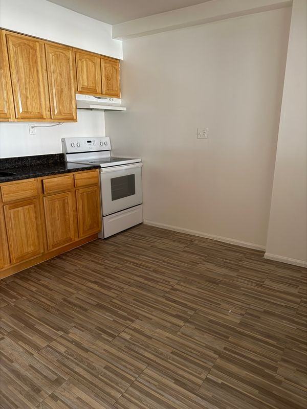 4588 161st St ##1f - Photo 4 of 6