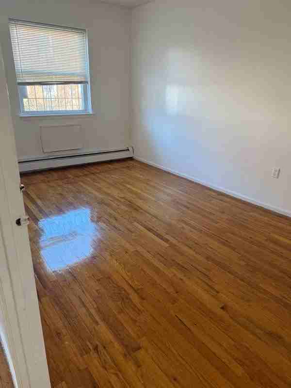 4588 161st St ##1f - Photo 6 of 6