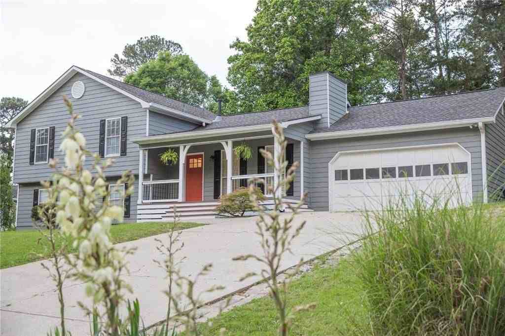 5270 Oaks Landing Ct - Photo 2 of 24