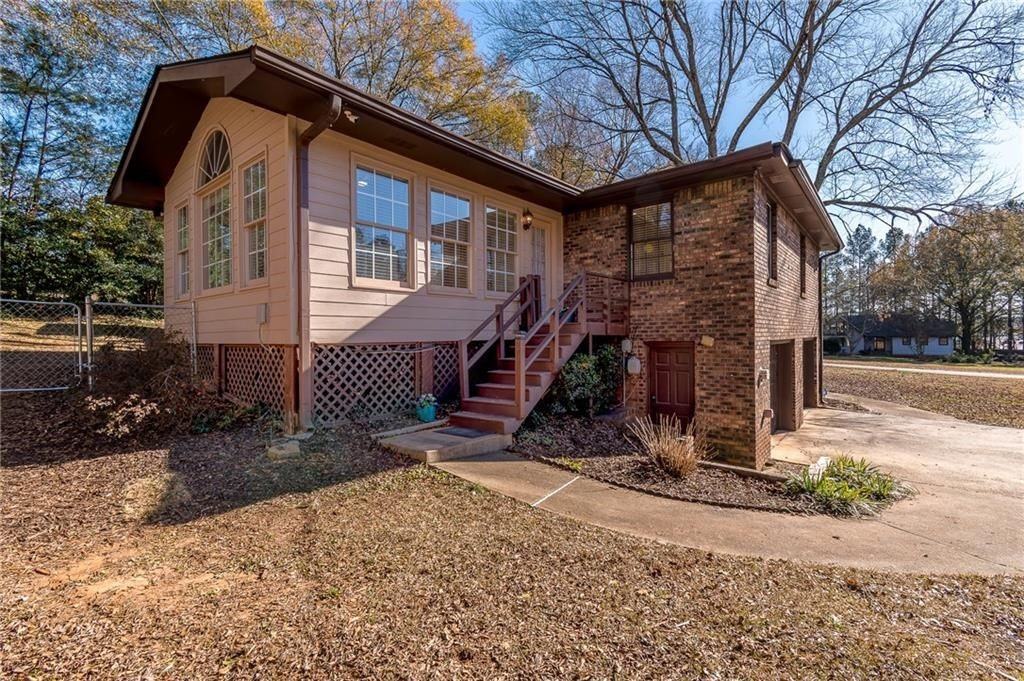 905 Tanglewood Trl - Photo 3 of 47