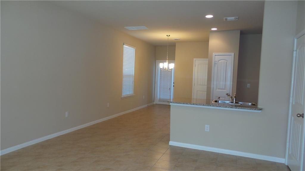 2204 Langdale Ln - Photo 3 of 5