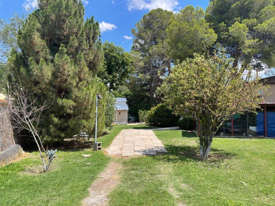 201 Wenda Dr - Photo 3 of 16