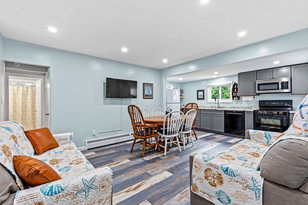 31 Foote St - Photo 4 of 28