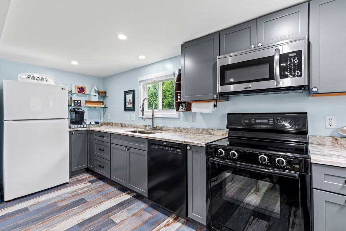 31 Foote St - Photo 5 of 28