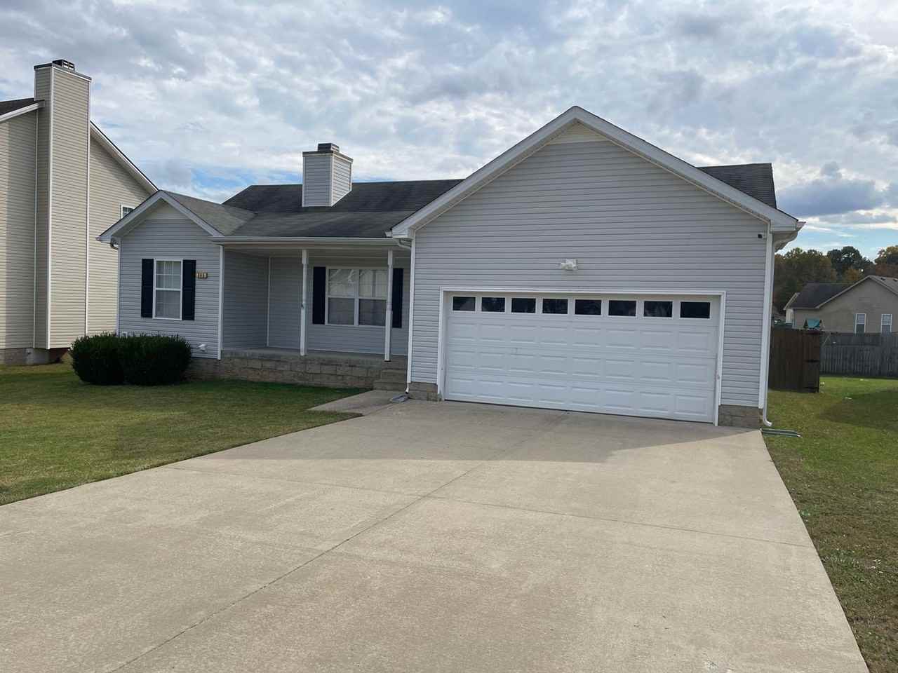 365 Andrew Dr - Photo 3 of 23