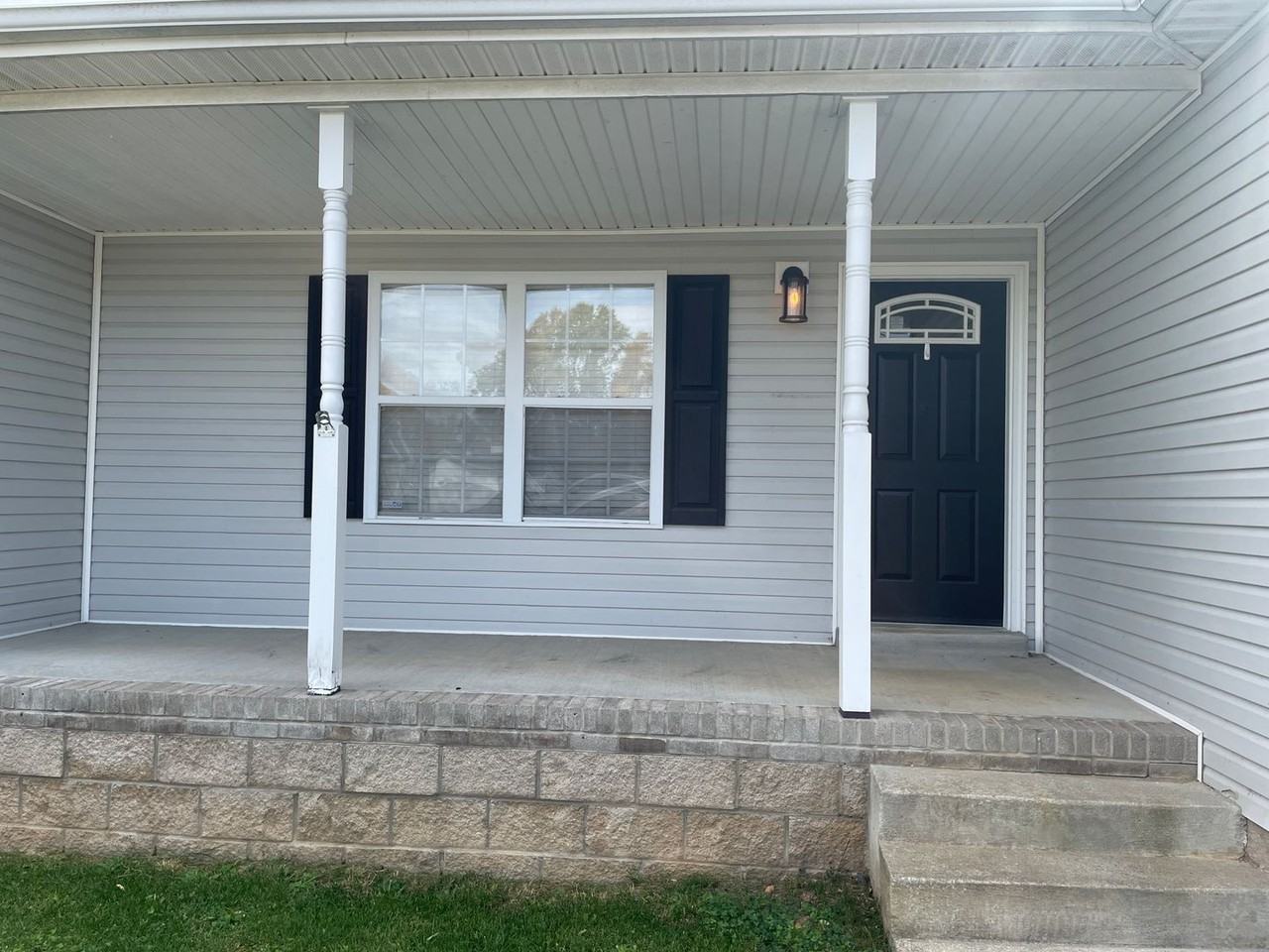 365 Andrew Dr - Photo 4 of 23