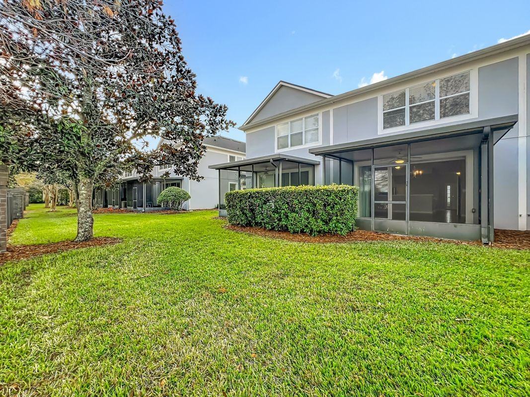 1017 Enclair St - Photo 5 of 41