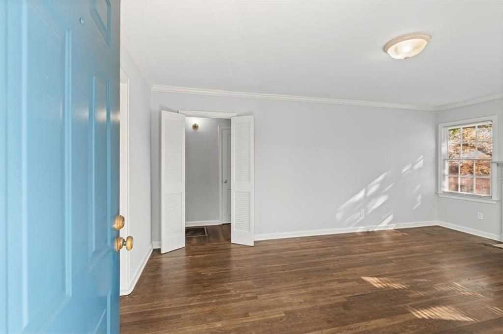 449 10th St Nw - Photo 3 of 40