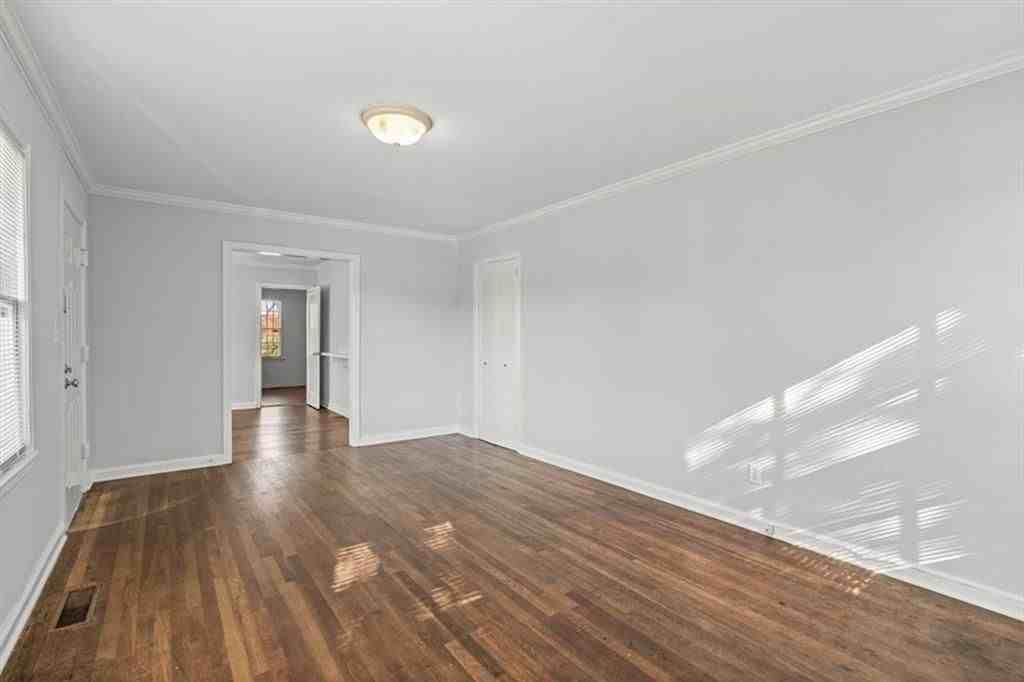 449 10th St Nw - Photo 7 of 40