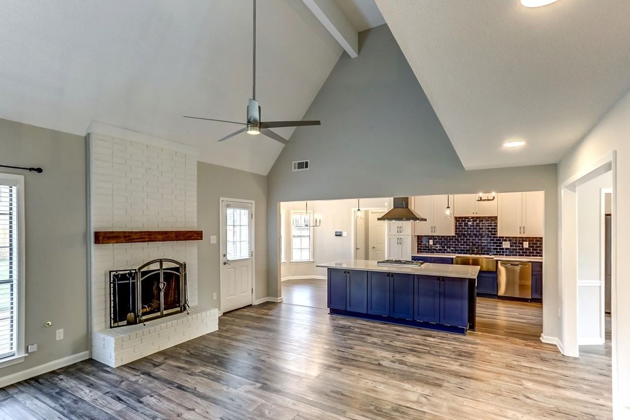 3106 Valley Lake Dr - Photo 2 of 35