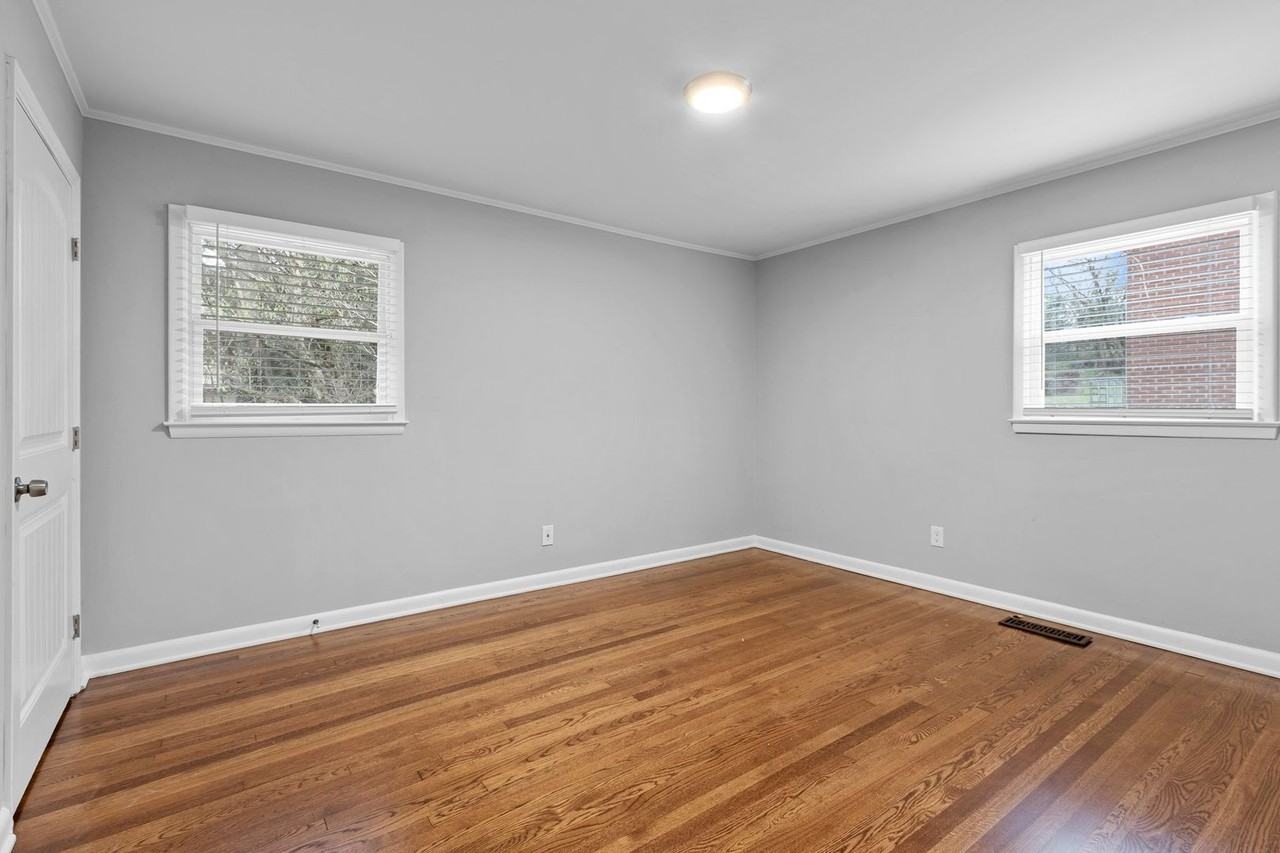 2834 Friar Tuck Rd - Photo 6 of 14