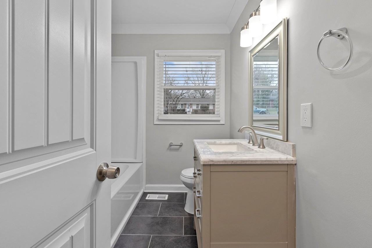 2834 Friar Tuck Rd - Photo 7 of 14