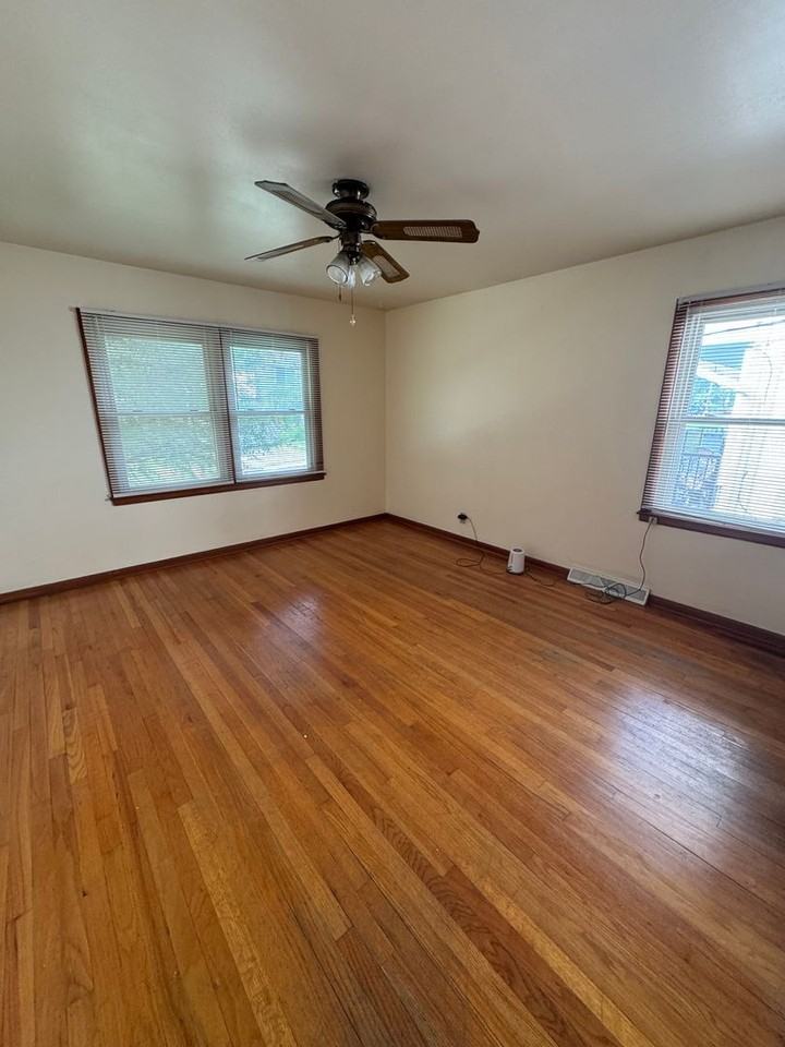 1403 Rosemary - Photo 6 of 16