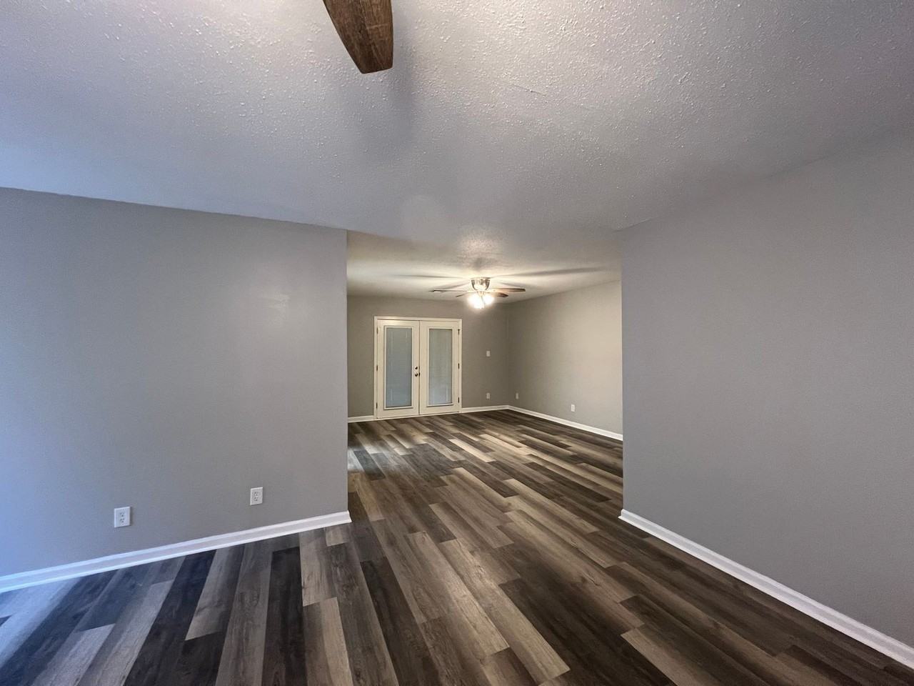 4552 Ray Dr - Photo 4 of 12