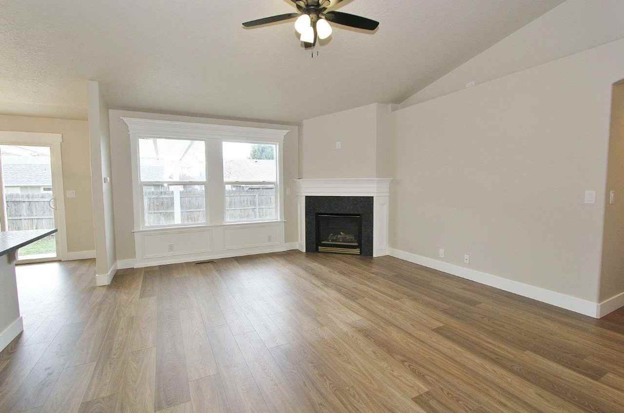 14425 W Roaring Creek St - Photo 6 of 25