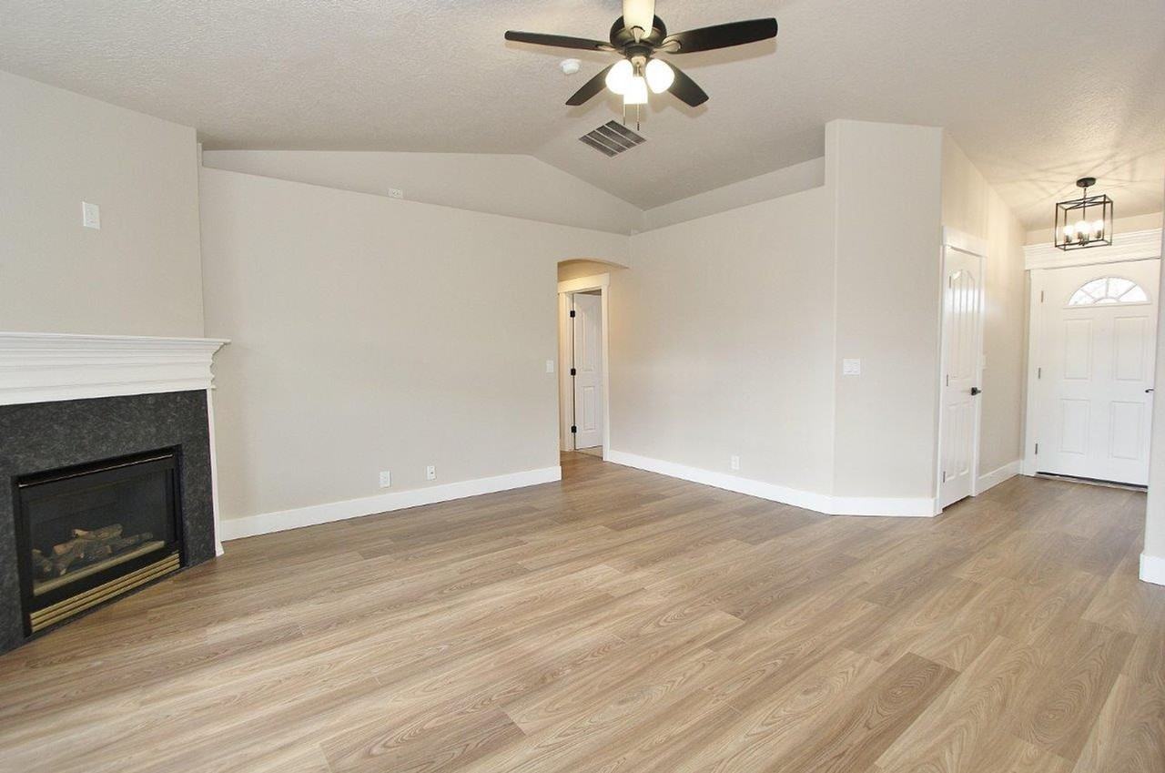 14425 W Roaring Creek St - Photo 7 of 25