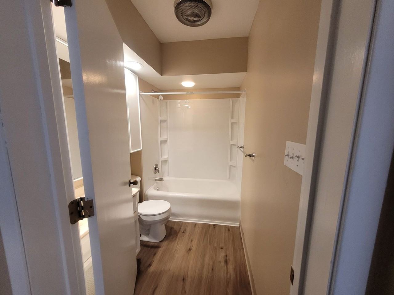 2622 53rd St - Photo 5 of 31