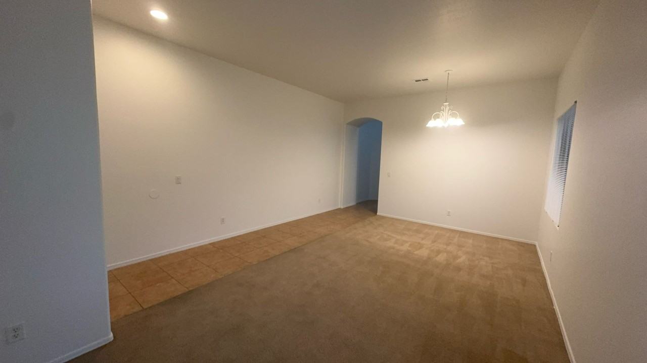 3860 S Coach House Dr - Photo 5 of 18