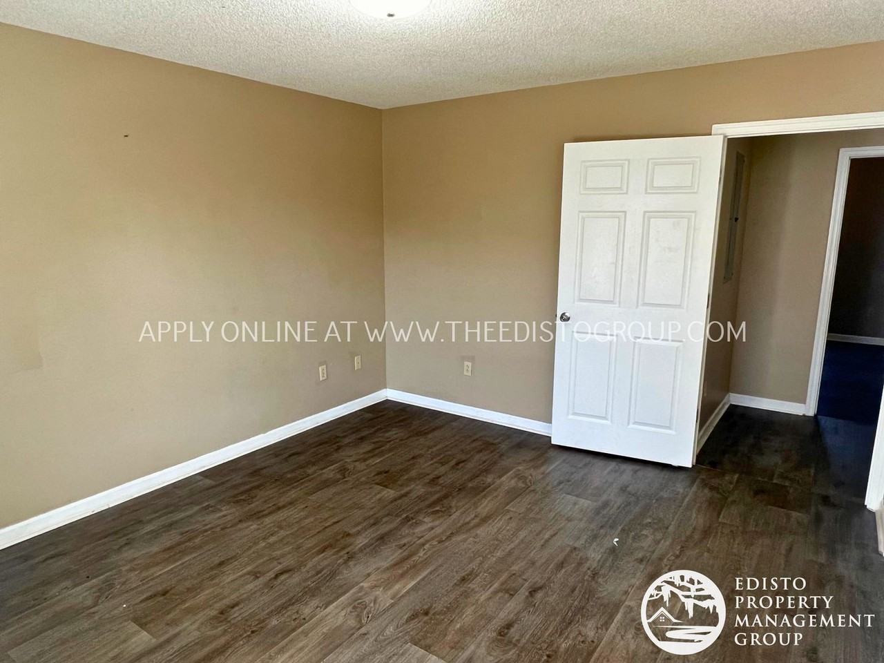 1031 - 1091 Fairfield Street - Photo 4 of 33