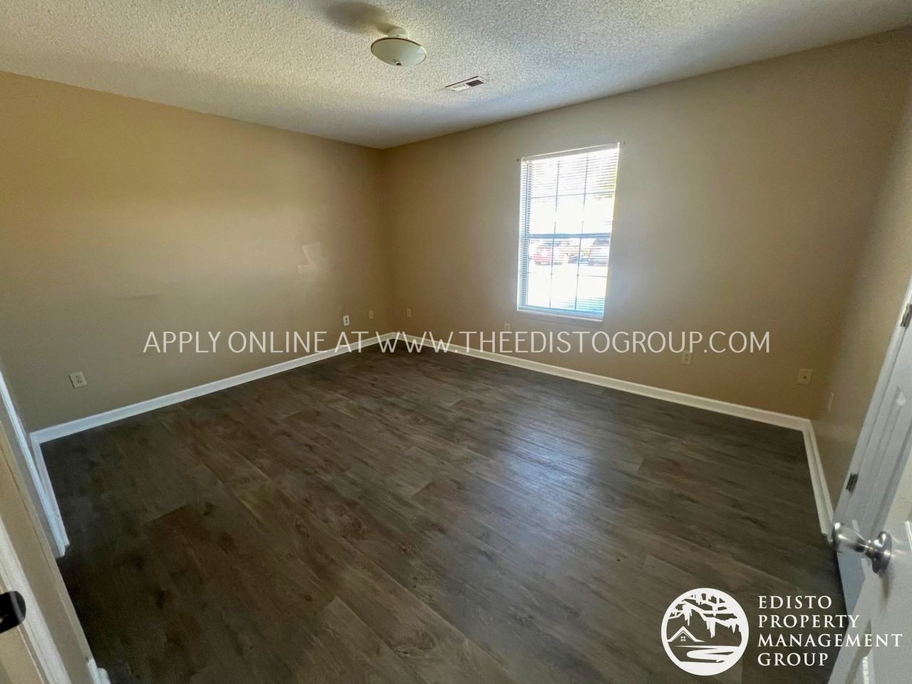 1031 - 1091 Fairfield Street - Photo 5 of 33