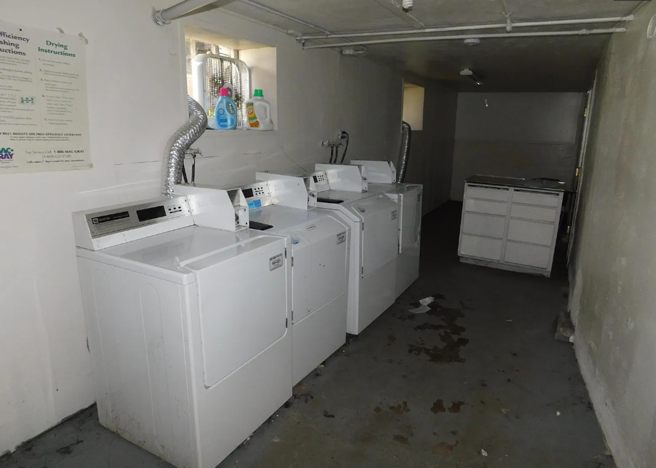 715 E 16th Ave - Photo 4 of 18