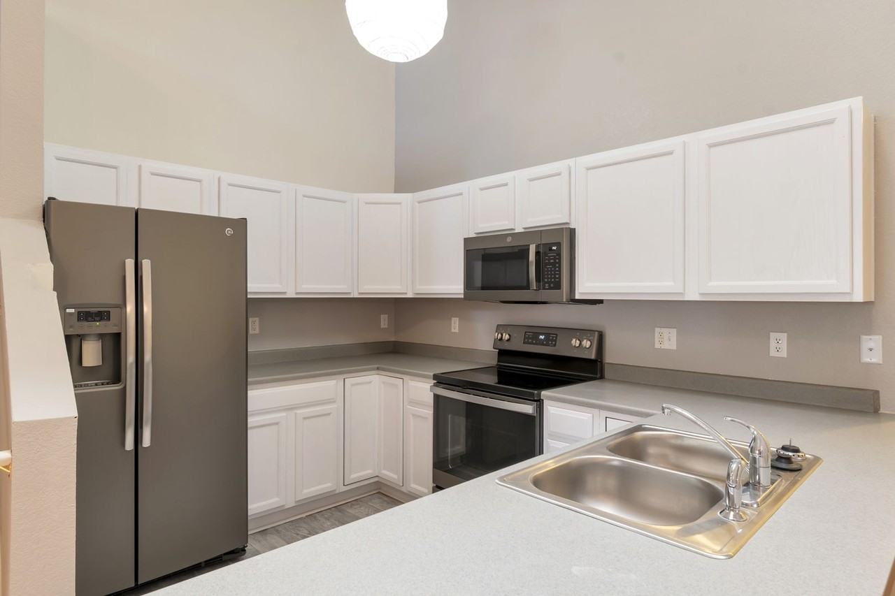 2920 W Centennial Dr #I - Photo 3 of 16